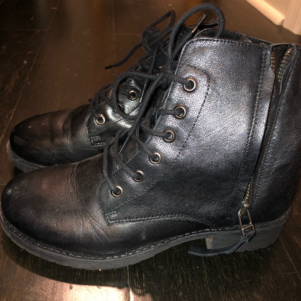 Steve Madden black combat boots